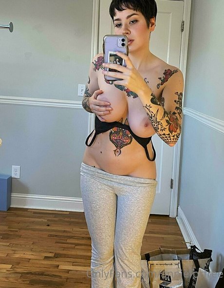 Annie Jay model sex pic