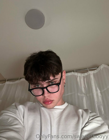 sweeetbooyy free model photo