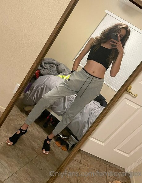 laneandangie hot actress galleries