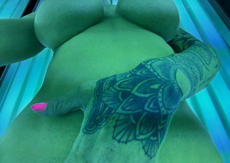 christinealexisxxx beautiful model photos