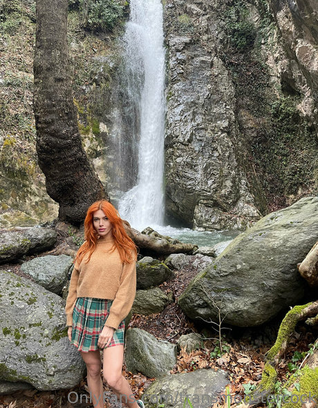 hairy legs onlyfans exclusive pictures