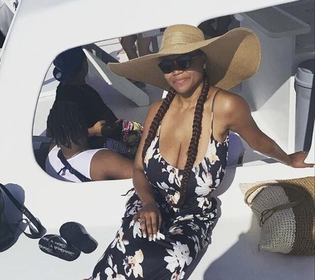 Gisselle F model hot photos