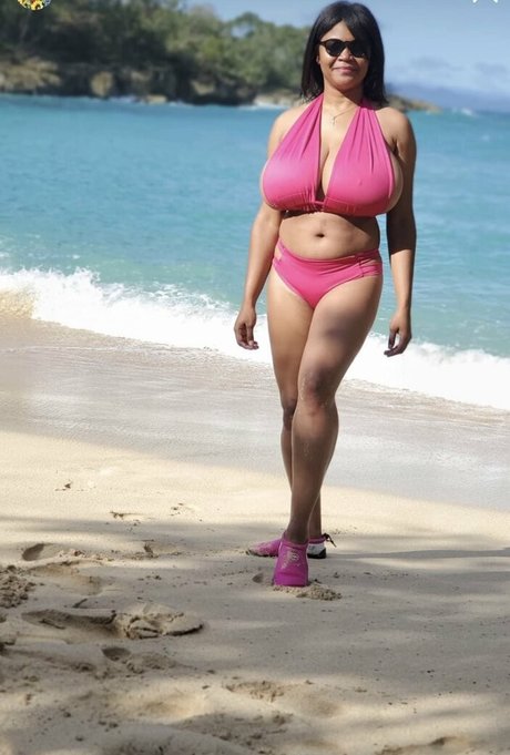 Gisselle F top star photos