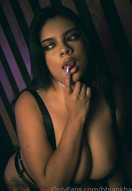 Bhiankha nudes model photo