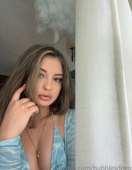 bubblesdeep erotic pornstar picture