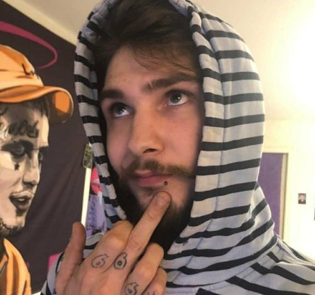 mirror onlyfans xxx images