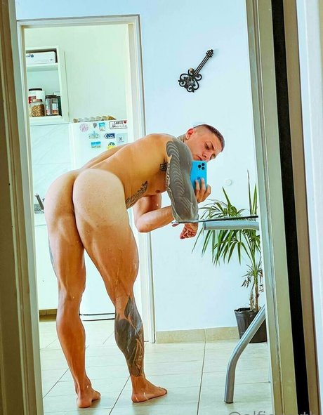 blonde shemale onlyfans free nude gallery