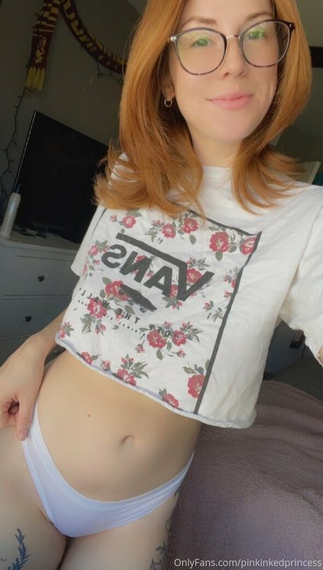 black kitty onlyfans pretty pics