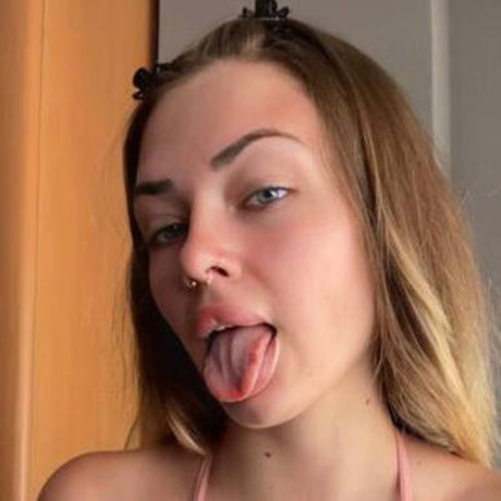 Onlymireiaa exclusive actress galleries