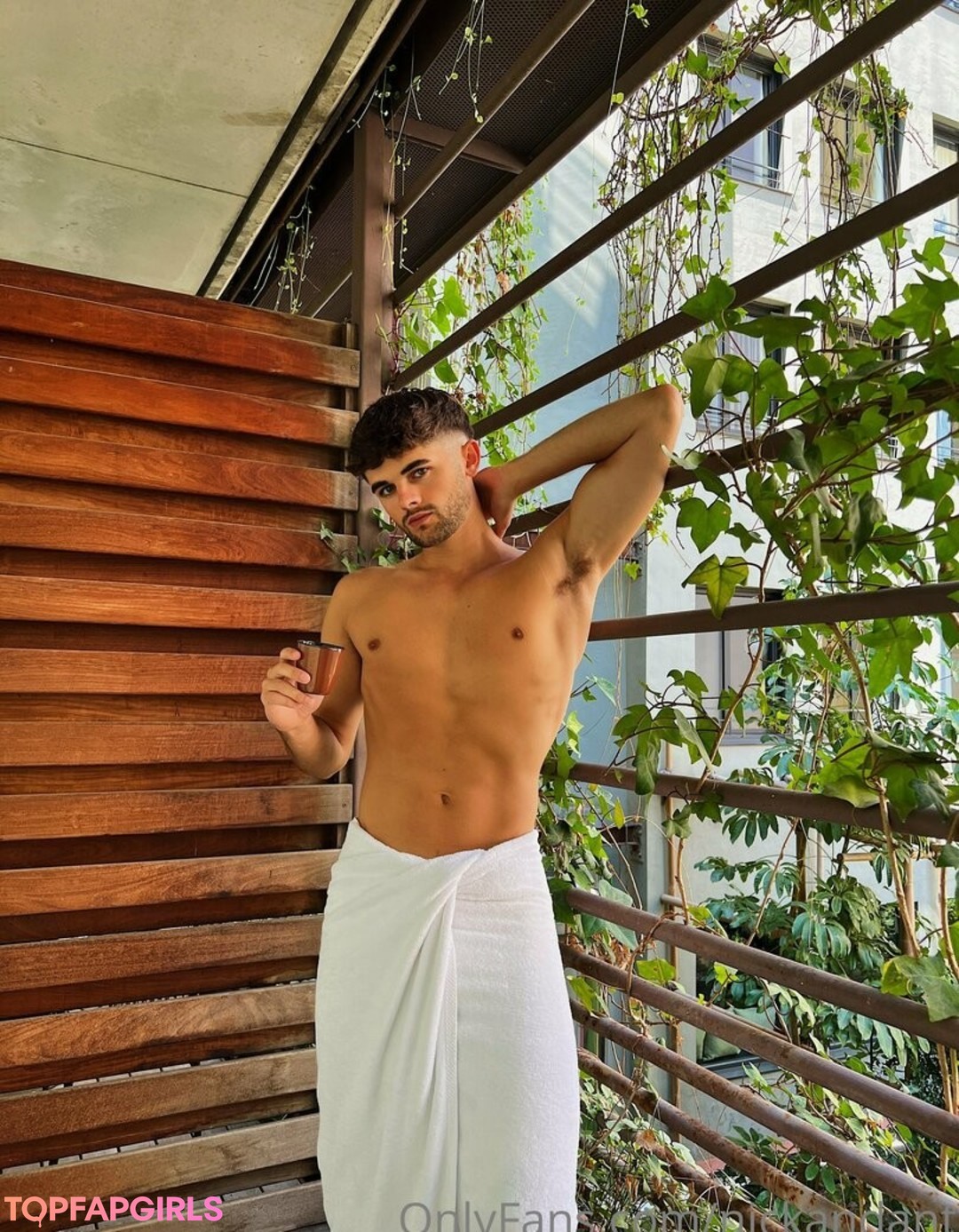 petite slut onlyfans beautiful naked pics