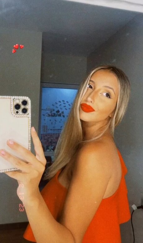 BustyAna free pornstar archive