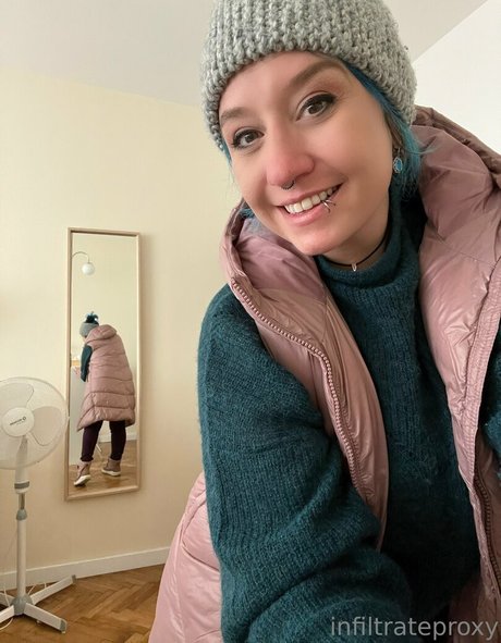 infiltrateproxy model hot picture