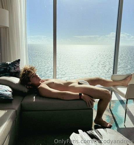 itscodyandrew nice model galleries