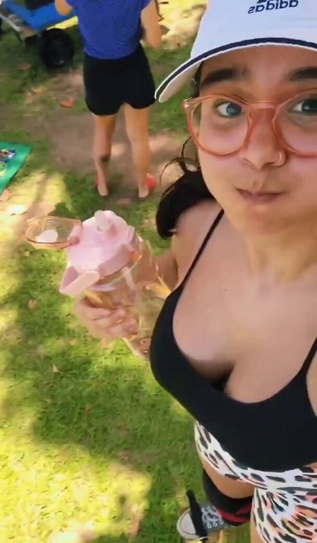 Bella Barp model art galleries