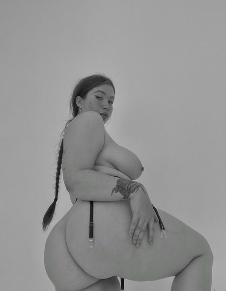 navernoedasha sexy pornstar photos