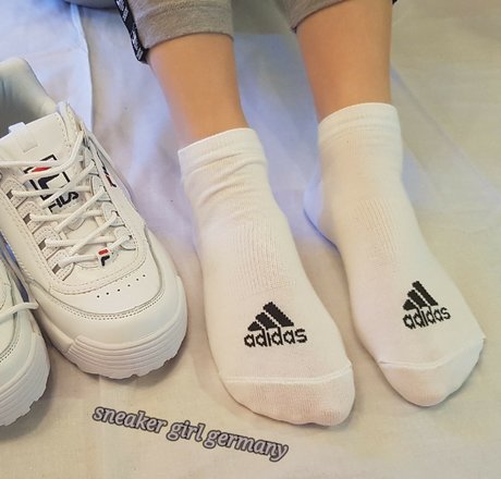 SneakerGirlGermany model nude gallery