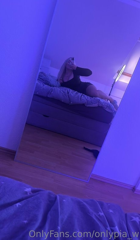 onlypia w model beautiful pictures