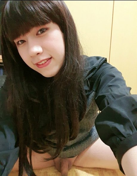 Thetsjessie model nude photo