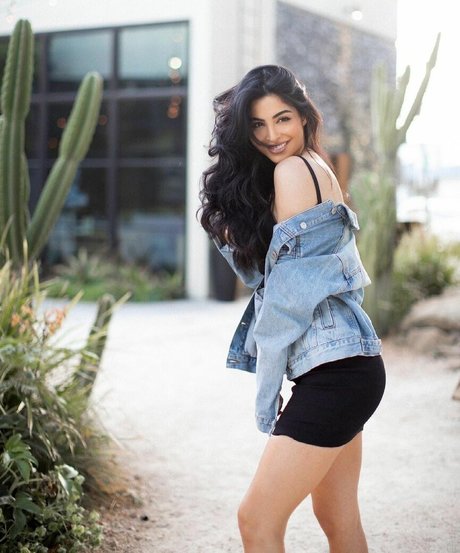 anime girls onlyfans nice images