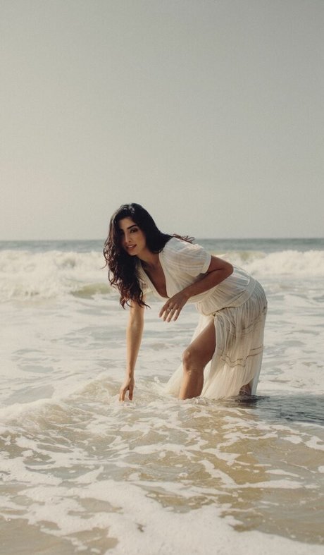 Elwa Saleh xxx star picture