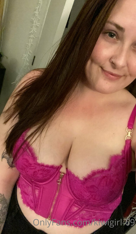 milf handjob onlyfans hot naked photos