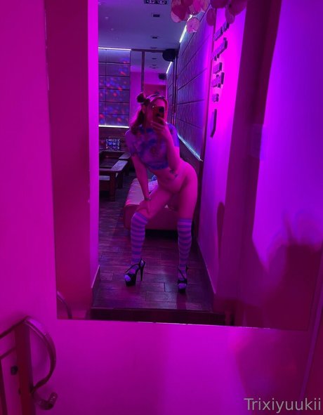 trixi free best actress pics