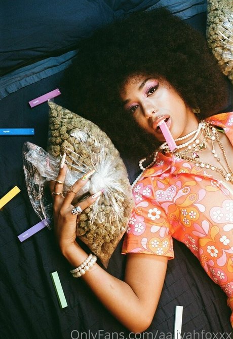 aaliyahfoxxx star hd pic