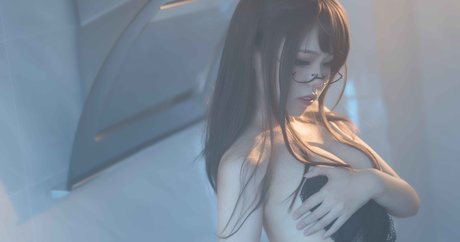 female influencer onlyfans free picture