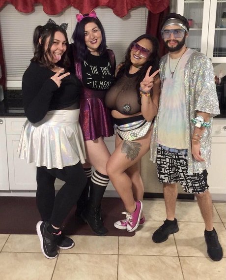 Marissa J model erotic pic