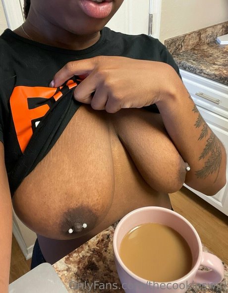 thecookieswirl naked star galleries