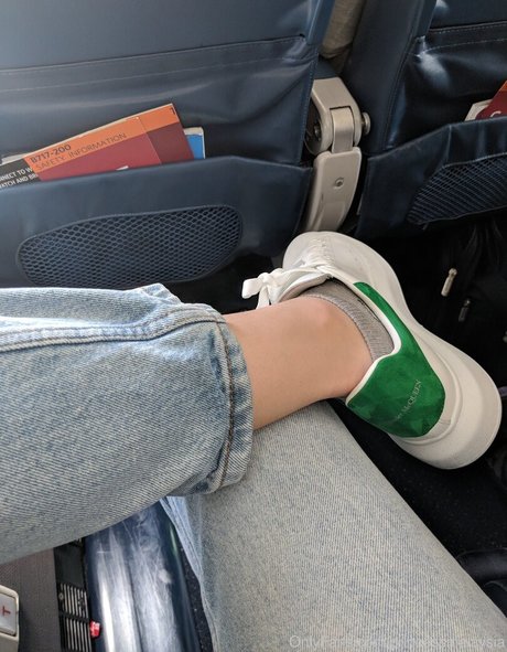 asian influencer onlyfans sexy photo