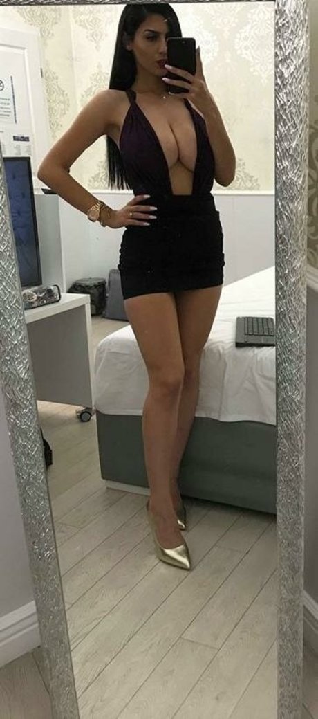 BelovedKhlloe naked pornstar image