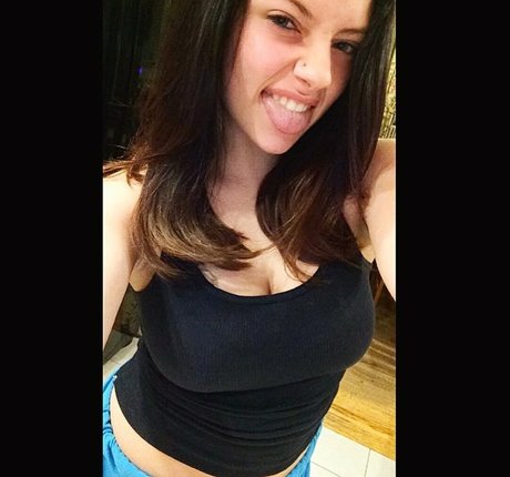 Ali Cortese model perfect photos