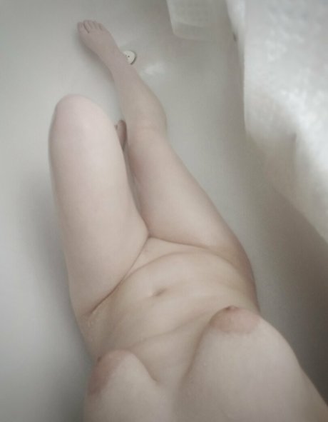 elizzieclaire pornstar top image