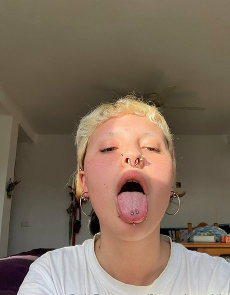 freeonlyandriu model naked photos