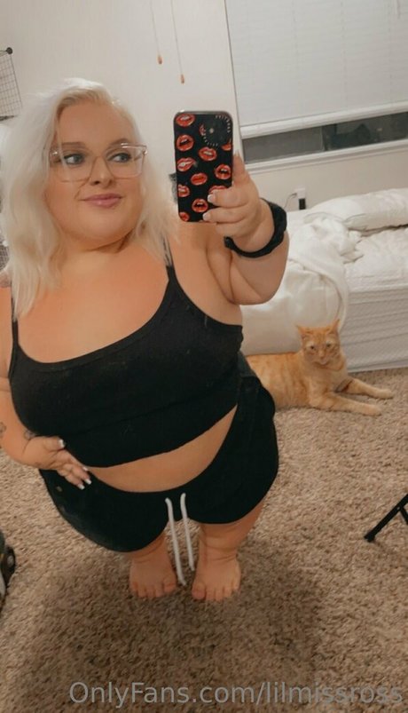 lilmissross sexy actress pics