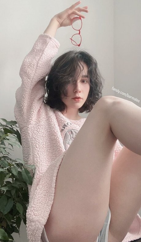 Mossy Barmales best star photos