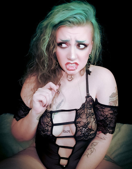 gloryhole onlyfans pornographic images