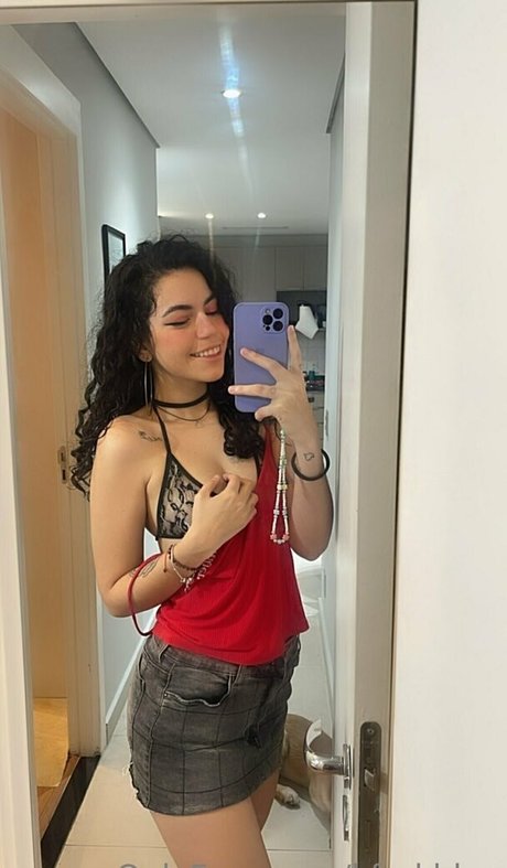 kforkhloe nudes actress pic