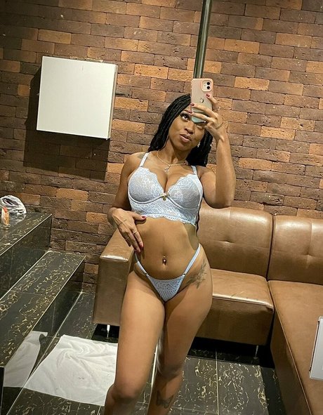 Preta Naja xxx pornstar archive