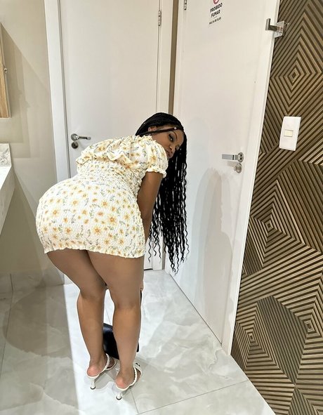 Preta Naja erotic actress gallery