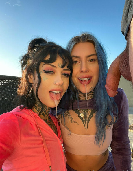 vixxensuicide hd pornstar pictures