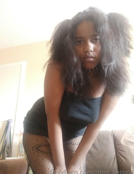 miss perona xxx star image