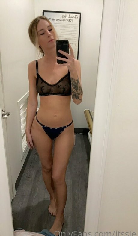 shemale cumshot onlyfans free xxx galleries