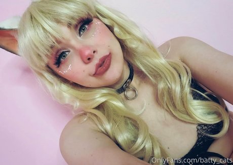 milkydesserts nudes model img