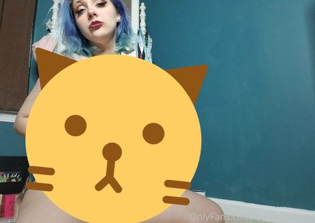 milkydesserts hot pornstar image