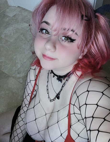 Mintyluxxx exclusive pornstar picture