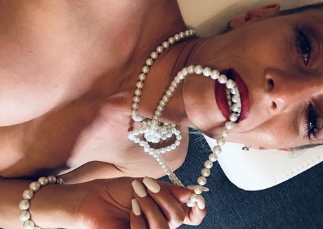 redhead squirt onlyfans free naked picture