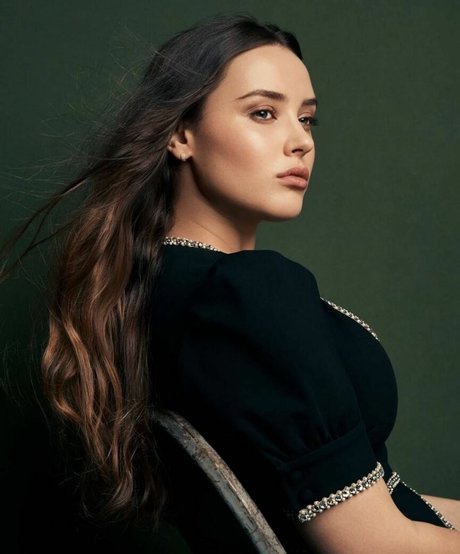 Katherine Langford Images