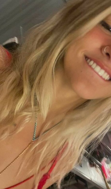 tattooed onlyfans hot nude pics